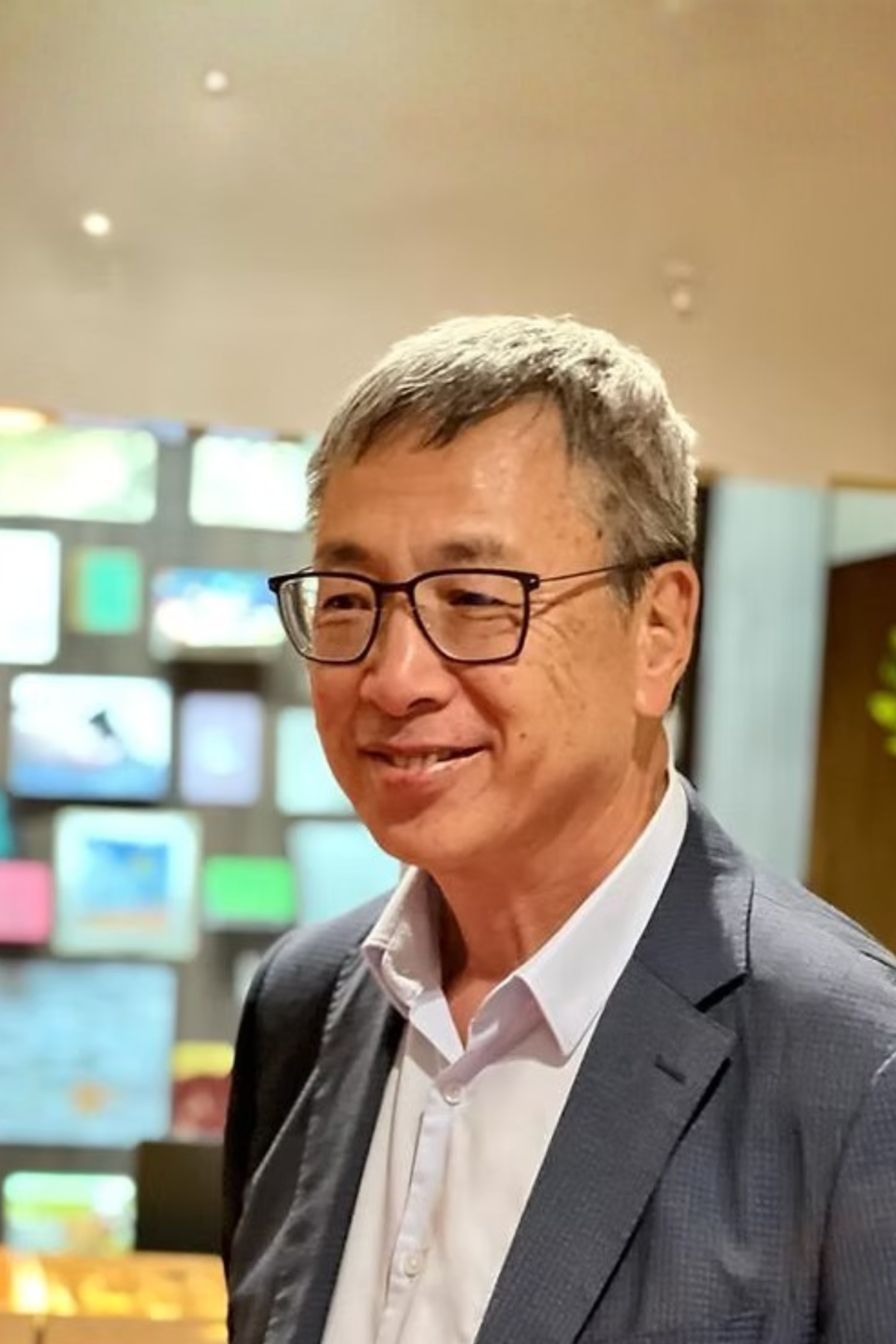 Professor Se Fong Hung